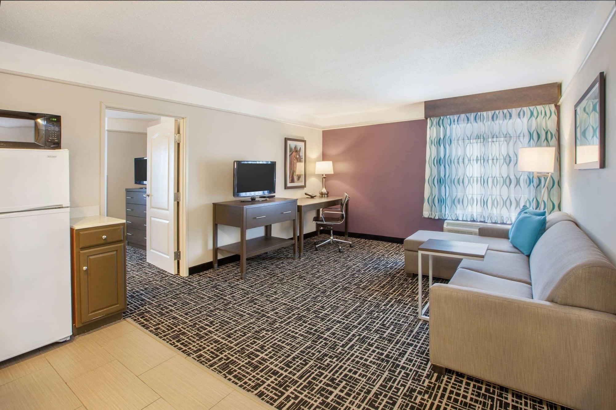 La Quinta By Wyndham Cincinnati Airport Florence Ngoại thất bức ảnh